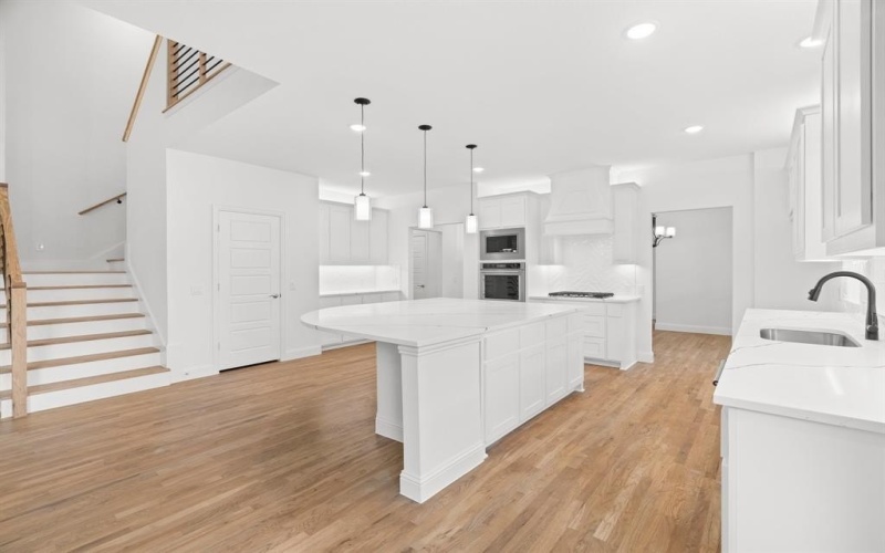 848 Northwood Road, Fort Worth, TX 76107, 4 Bedrooms Bedrooms, ,3 BathroomsBathrooms,Residential,For Sale,848 Northwood Road,0,21076723