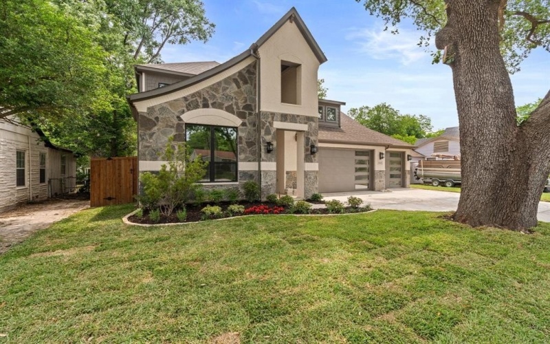 848 Northwood Road, Fort Worth, TX 76107, 4 Bedrooms Bedrooms, ,3 BathroomsBathrooms,Residential,For Sale,848 Northwood Road,0,21076723