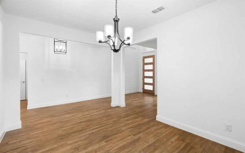 848 Northwood Road, Fort Worth, TX 76107, 4 Bedrooms Bedrooms, ,3 BathroomsBathrooms,Residential,For Sale,848 Northwood Road,0,21076723