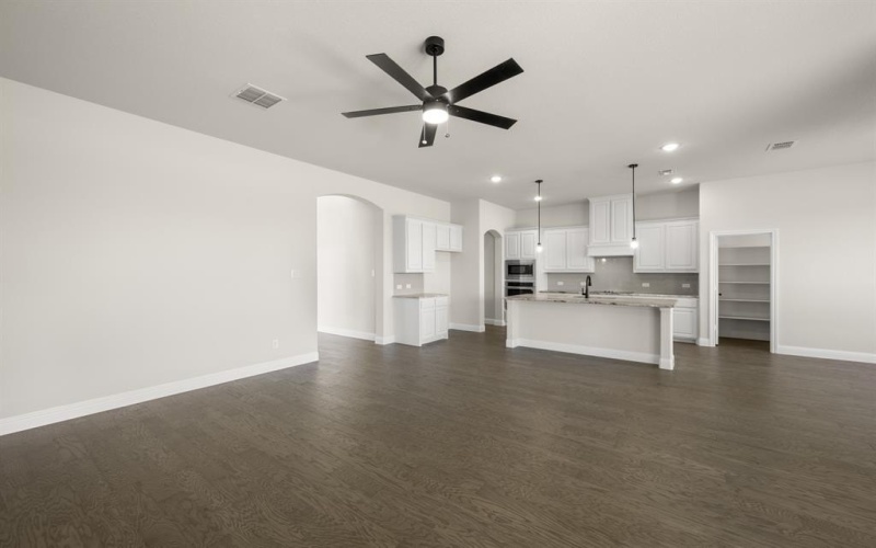 12980 Little Wolf Drive, Godley, TX 76044, 4 Habitaciones Habitaciones , ,3 BañosBaños,Residential,En Venta,12980 Little Wolf Drive,0,21076816