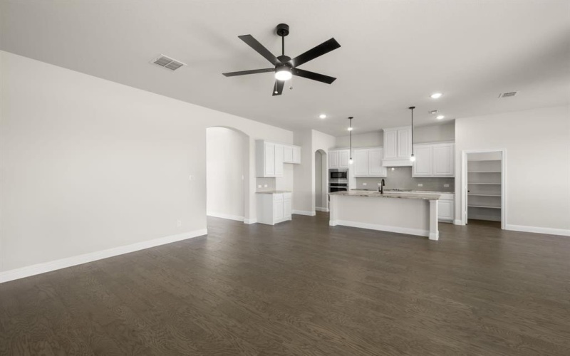 12980 Little Wolf Drive, Godley, TX 76044, 4 Habitaciones Habitaciones , ,3 BañosBaños,Residential,En Venta,12980 Little Wolf Drive,0,21076816