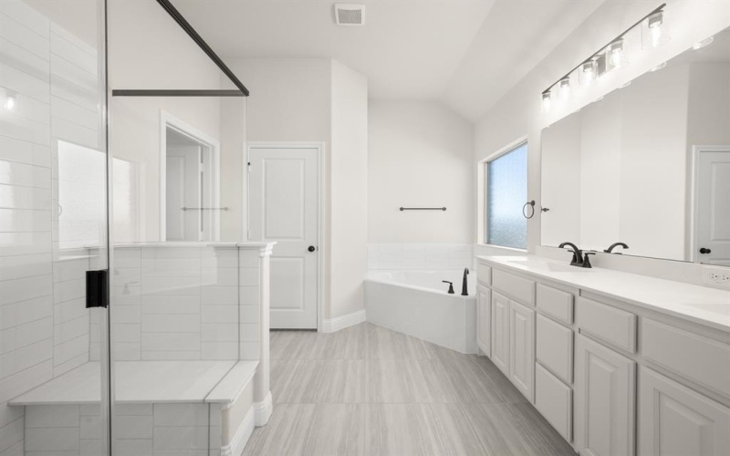 12980 Little Wolf Drive, Godley, TX 76044, 4 Habitaciones Habitaciones , ,3 BañosBaños,Residential,En Venta,12980 Little Wolf Drive,0,21076816