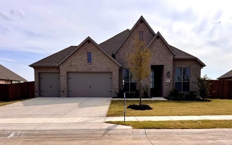 109 Grey Wolf Court, Godley, TX 76044, 4 Bedrooms Bedrooms, ,3 BathroomsBathrooms,Residential,For Sale,109 Grey Wolf Court,0,21076838