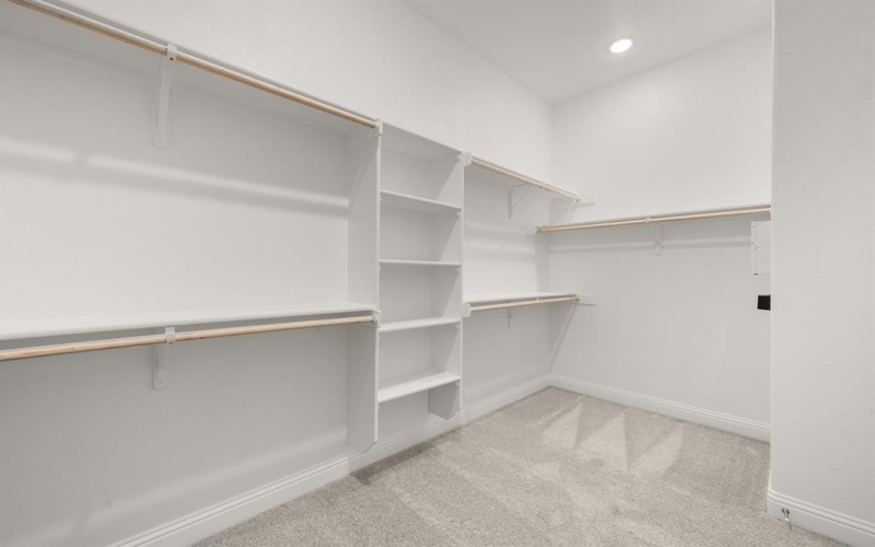 109 Grey Wolf Court, Godley, TX 76044, 4 Bedrooms Bedrooms, ,3 BathroomsBathrooms,Residential,For Sale,109 Grey Wolf Court,0,21076838