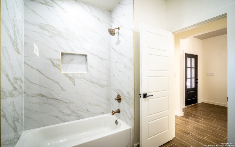 15125 norvell, Lytle, TX 78052, 4 Habitaciones Habitaciones , ,2 BañosBaños,Residential,En Venta,15125 norvell,0,1912331