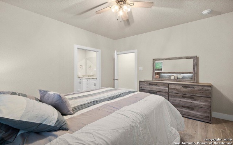 5338 Howard St, San Antonio, TX 78212, 4 Bedrooms Bedrooms, ,3 BathroomsBathrooms,Residential,For Sale,5338 Howard St,0,1912351