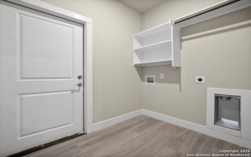 5338 Howard St, San Antonio, TX 78212, 4 Bedrooms Bedrooms, ,3 BathroomsBathrooms,Residential,For Sale,5338 Howard St,0,1912351