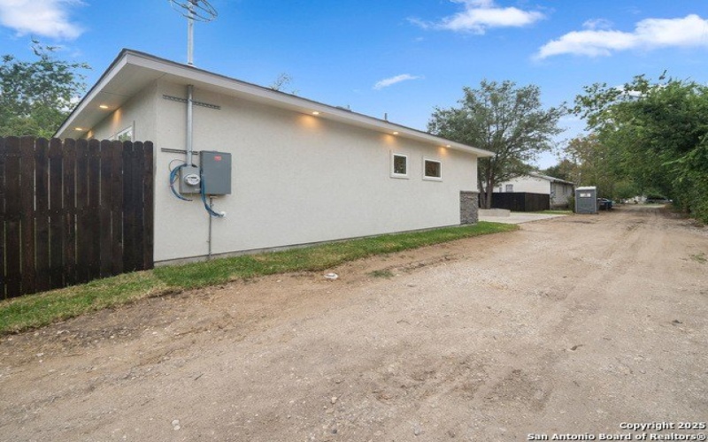 5338 Howard St, San Antonio, TX 78212, 4 Bedrooms Bedrooms, ,3 BathroomsBathrooms,Residential,For Sale,5338 Howard St,0,1912351