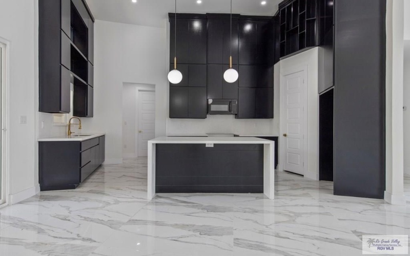 5513 MICA ST, BROWNSVILLE, TX 78526, 4 Habitaciones Habitaciones , ,3 BañosBaños,Residential,En Venta,5513 MICA ST,0,29769008