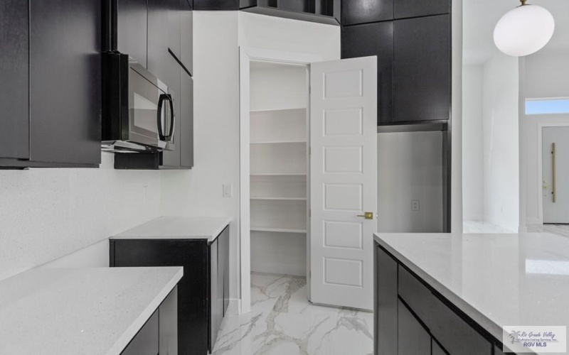 5513 MICA ST, BROWNSVILLE, TX 78526, 4 Habitaciones Habitaciones , ,3 BañosBaños,Residential,En Venta,5513 MICA ST,0,29769008