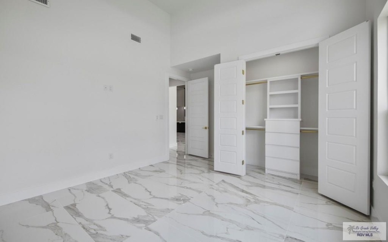 5513 MICA ST, BROWNSVILLE, TX 78526, 4 Habitaciones Habitaciones , ,3 BañosBaños,Residential,En Venta,5513 MICA ST,0,29769008