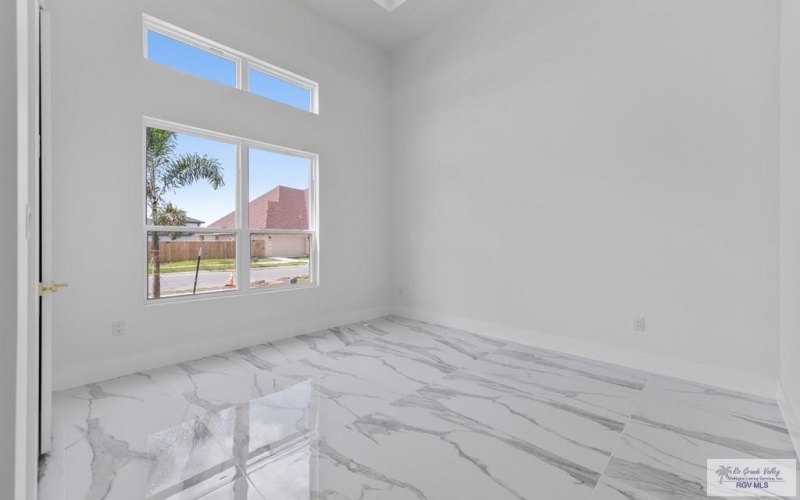 5513 MICA ST, BROWNSVILLE, TX 78526, 4 Habitaciones Habitaciones , ,3 BañosBaños,Residential,En Venta,5513 MICA ST,0,29769008