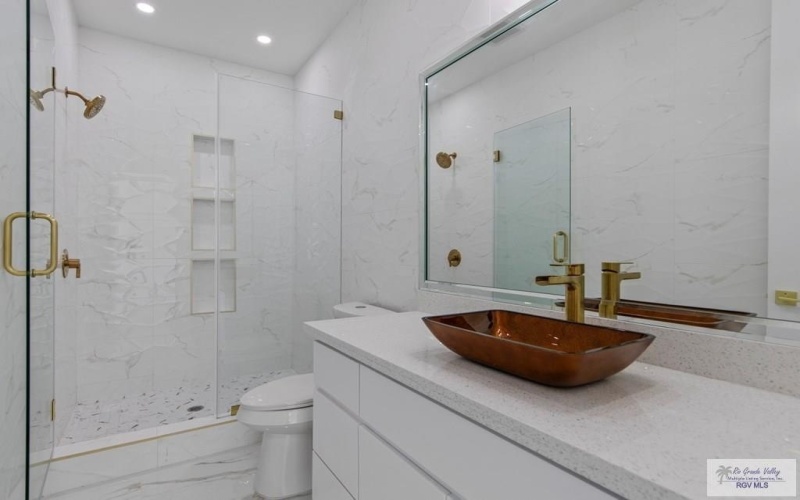 5513 MICA ST, BROWNSVILLE, TX 78526, 4 Habitaciones Habitaciones , ,3 BañosBaños,Residential,En Venta,5513 MICA ST,0,29769008