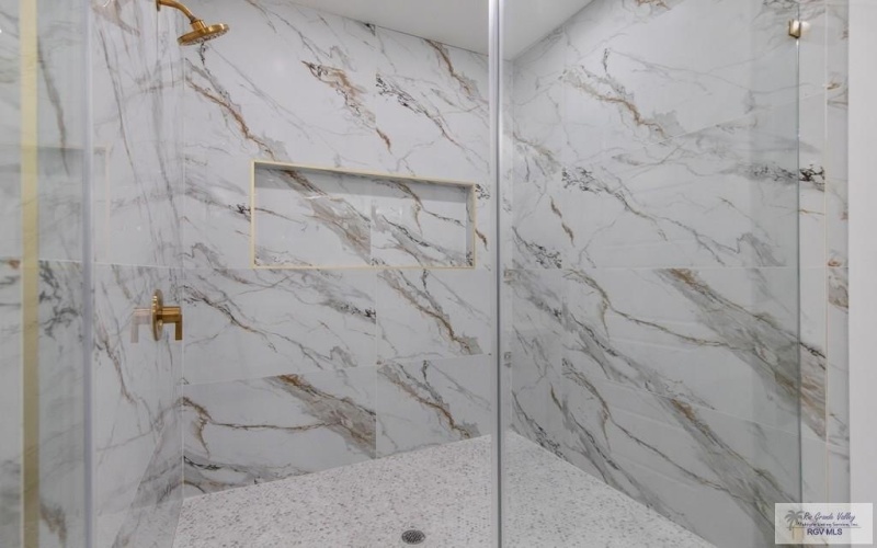 5513 MICA ST, BROWNSVILLE, TX 78526, 4 Habitaciones Habitaciones , ,3 BañosBaños,Residential,En Venta,5513 MICA ST,0,29769008