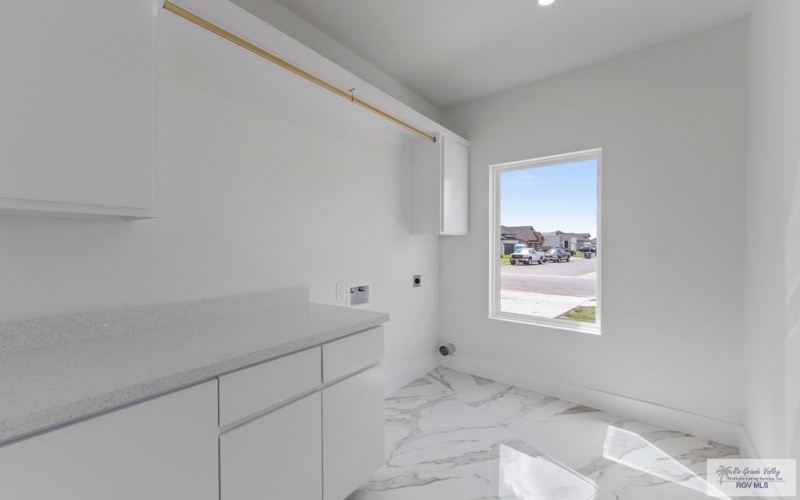 5513 MICA ST, BROWNSVILLE, TX 78526, 4 Habitaciones Habitaciones , ,3 BañosBaños,Residential,En Venta,5513 MICA ST,0,29769008