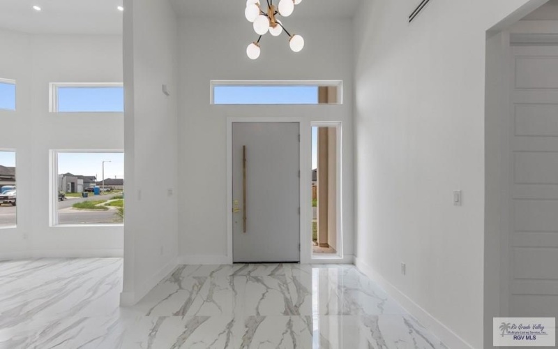 5513 MICA ST, BROWNSVILLE, TX 78526, 4 Habitaciones Habitaciones , ,3 BañosBaños,Residential,En Venta,5513 MICA ST,0,29769008