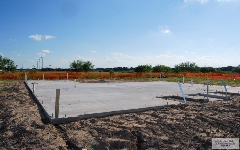 1401 DAYTONA BEACH CT, BROWNSVILLE, TX 78521, 4 Bedrooms Bedrooms, ,2 BathroomsBathrooms,Residential,For Sale,1401 DAYTONA BEACH CT,0,29769015