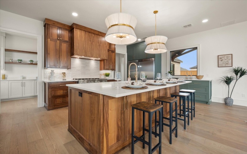 4616 143rd Street, Lubbock, TX 79423, 4 Habitaciones Habitaciones , ,5 BañosBaños,Residential,En Venta,4616 143rd Street,0,202561369