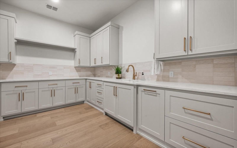 4616 143rd Street, Lubbock, TX 79423, 4 Habitaciones Habitaciones , ,5 BañosBaños,Residential,En Venta,4616 143rd Street,0,202561369