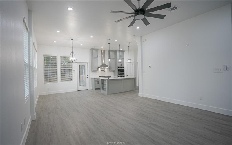 1618 Robeson, Bryan, TX 77803, 4 Bedrooms Bedrooms, ,3 BathroomsBathrooms,Residential,For Sale,1618 Robeson,0,25010311