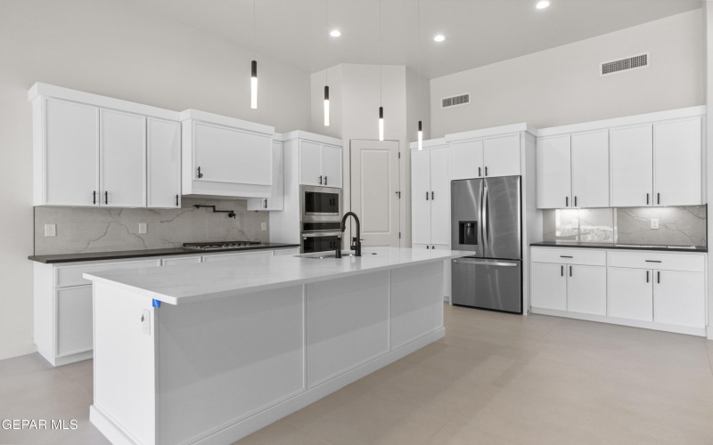 816 ACTON Street, Horizon City, TX 79928, 4 Habitaciones Habitaciones , ,3 BañosBaños,Residential,En Venta,816 ACTON Street,0,931389