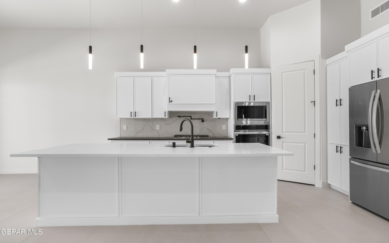 816 ACTON Street, Horizon City, TX 79928, 4 Habitaciones Habitaciones , ,3 BañosBaños,Residential,En Venta,816 ACTON Street,0,931389