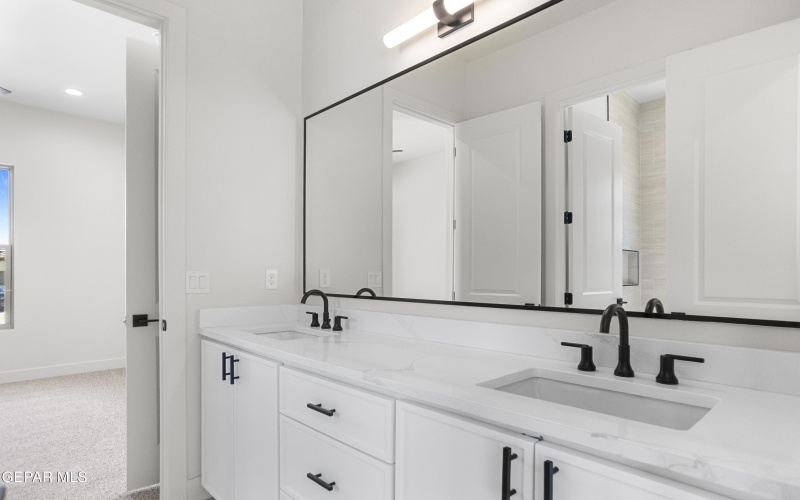816 ACTON Street, Horizon City, TX 79928, 4 Habitaciones Habitaciones , ,3 BañosBaños,Residential,En Venta,816 ACTON Street,0,931389