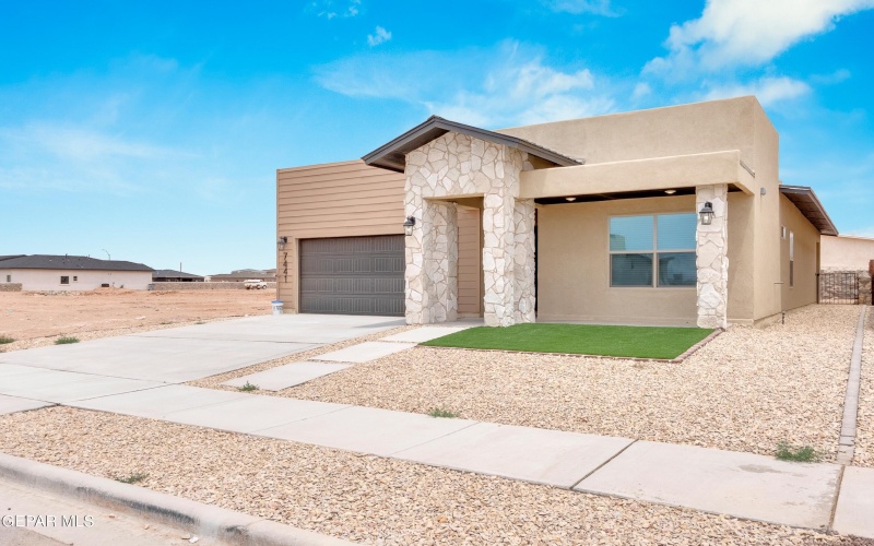7441 NORTE PORTUGAL Lane, El Paso, TX 79934, 4 Bedrooms Bedrooms, ,2 BathroomsBathrooms,Residential,For Sale,7441 NORTE PORTUGAL Lane,0,931427