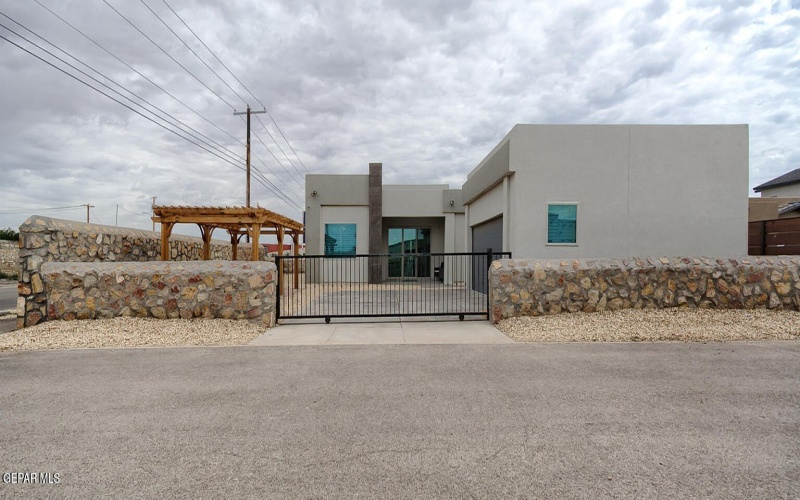 2212 MIKE PRICE Drive, El Paso, TX 79938, 4 Bedrooms Bedrooms, ,3 BathroomsBathrooms,Residential,For Sale,2212 MIKE PRICE Drive,0,931444
