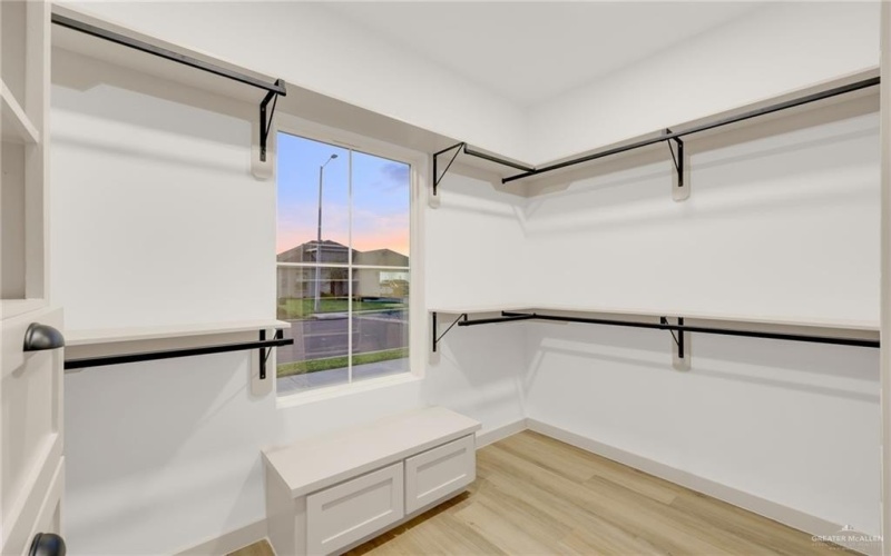 1107 E Acacia Drive, San Juan, TX 78589, 3 Bedrooms Bedrooms, ,2 BathroomsBathrooms,Residential,For Sale,1107 E Acacia Drive,0,482478
