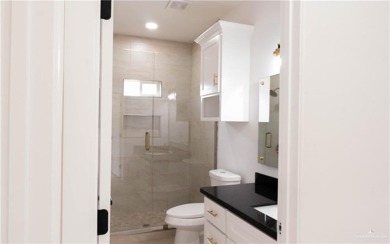 2221 N Woody Street, Edinburg, TX 78541, 3 Bedrooms Bedrooms, ,2 BathroomsBathrooms,Residential,For Sale,2221 N Woody Street,0,482507