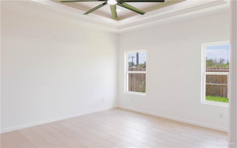 2221 N Woody Street, Edinburg, TX 78541, 3 Bedrooms Bedrooms, ,2 BathroomsBathrooms,Residential,For Sale,2221 N Woody Street,0,482507