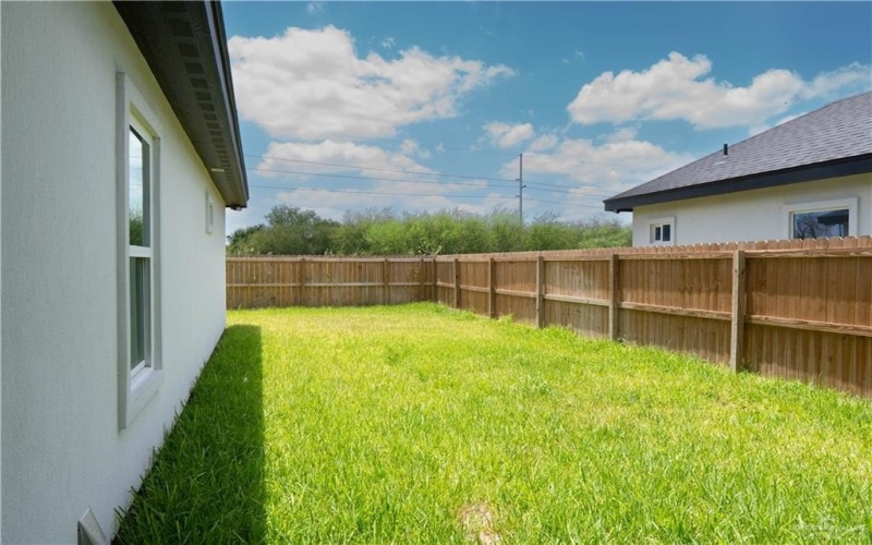 2221 N Woody Street, Edinburg, TX 78541, 3 Bedrooms Bedrooms, ,2 BathroomsBathrooms,Residential,For Sale,2221 N Woody Street,0,482507