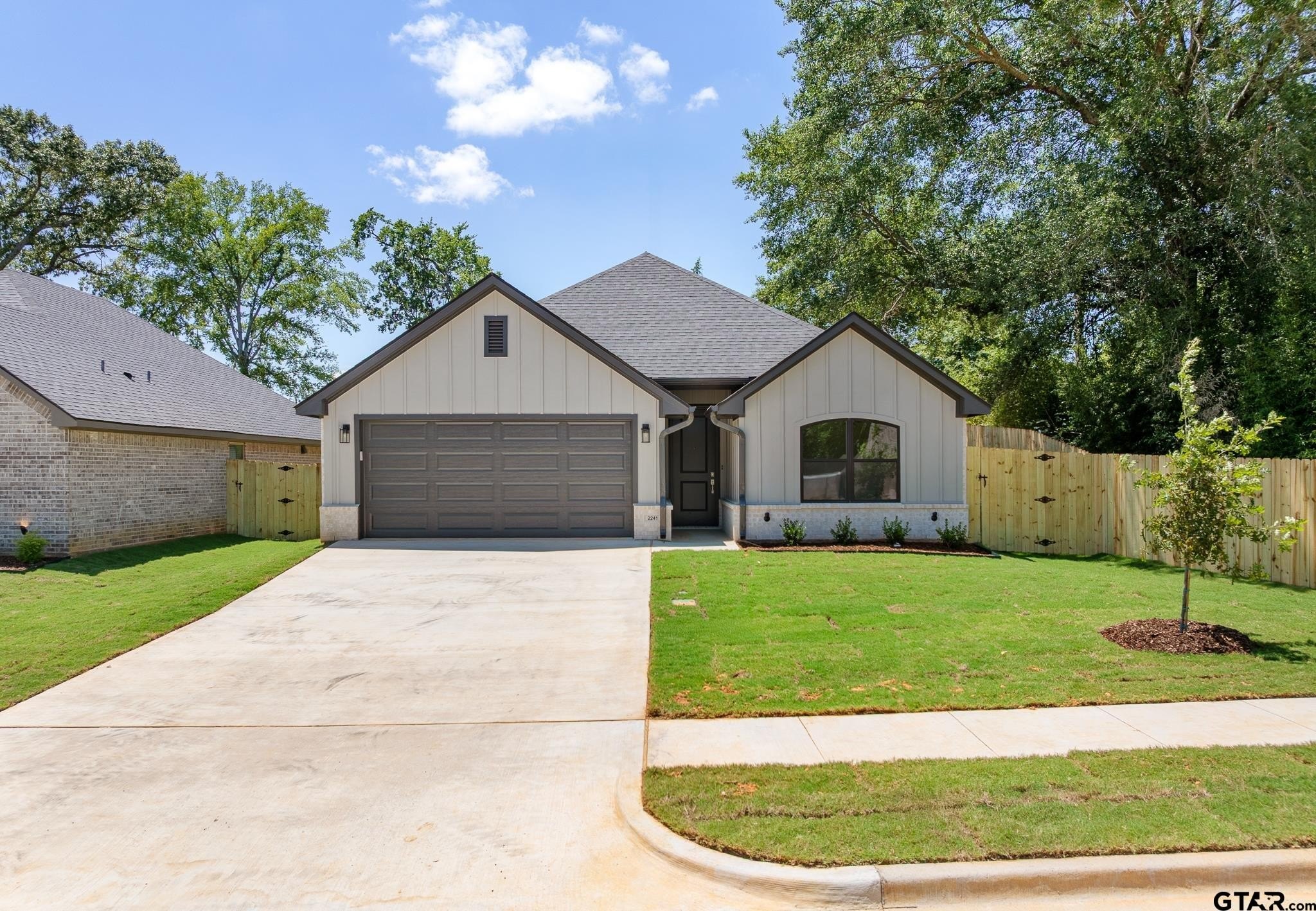 2241 Dogwood Park Blvd, Tyler, TX 75707, 3 Bedrooms Bedrooms, ,2 BathroomsBathrooms,Residential,For Sale,2241 Dogwood Park Blvd,0,25014732