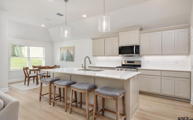 2241 Dogwood Park Blvd, Tyler, TX 75707, 3 Bedrooms Bedrooms, ,2 BathroomsBathrooms,Residential,For Sale,2241 Dogwood Park Blvd,0,25014732
