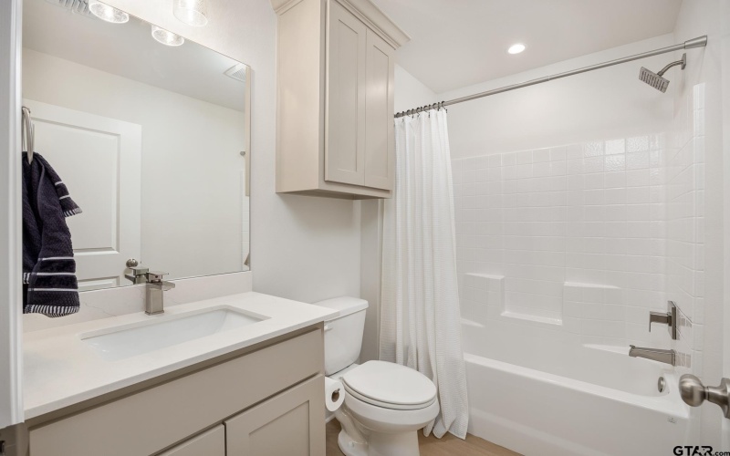 2241 Dogwood Park Blvd, Tyler, TX 75707, 3 Bedrooms Bedrooms, ,2 BathroomsBathrooms,Residential,For Sale,2241 Dogwood Park Blvd,0,25014732