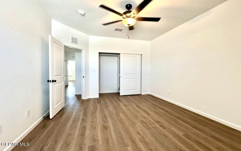 944 Aqueduct Avenue, El Paso, TX 79932, 5 Habitaciones Habitaciones , ,3 BañosBaños,Residential,En Venta,944 Aqueduct Avenue,921072