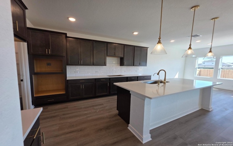 12856 Red Apple Rd., Schertz, TX 78154, 4 Bedrooms Bedrooms, ,3 BathroomsBathrooms,Residential,For Sale,12856 Red Apple Rd.,0,1912459