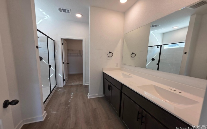 12856 Red Apple Rd., Schertz, TX 78154, 4 Bedrooms Bedrooms, ,3 BathroomsBathrooms,Residential,For Sale,12856 Red Apple Rd.,0,1912459