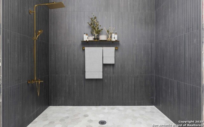 1123 Ledge Path, Canyon Lake, TX 78133, 4 Habitaciones Habitaciones , ,5 BañosBaños,Residential,En Venta,1123 Ledge Path,0,1912480