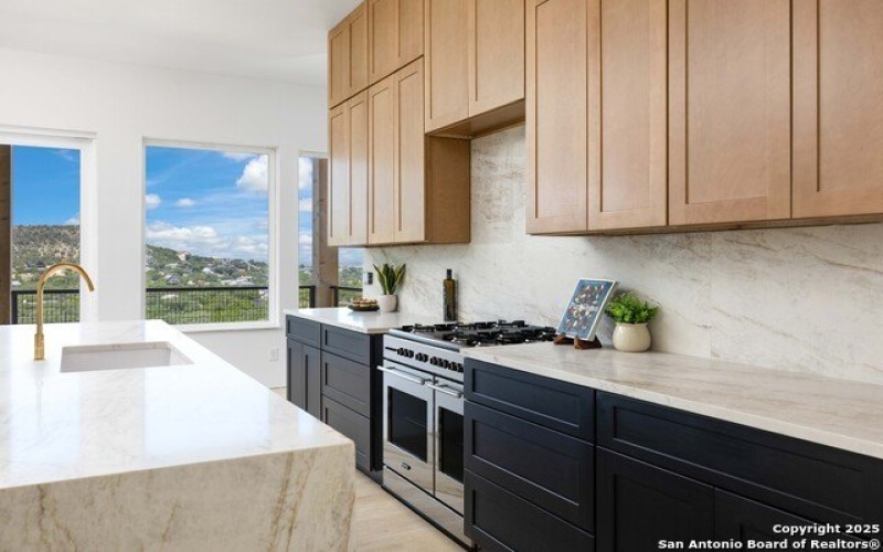 1123 Ledge Path, Canyon Lake, TX 78133, 4 Habitaciones Habitaciones , ,5 BañosBaños,Residential,En Venta,1123 Ledge Path,0,1912480