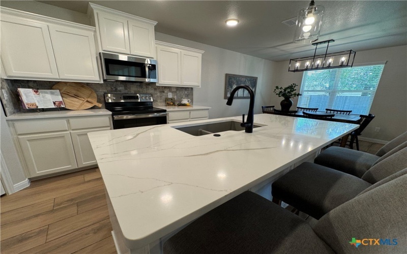 2510 Cowgirl Trail, Belton, TX 76513, 4 Habitaciones Habitaciones , ,2 BañosBaños,Residential,En Venta,2510 Cowgirl Trail,0,576447