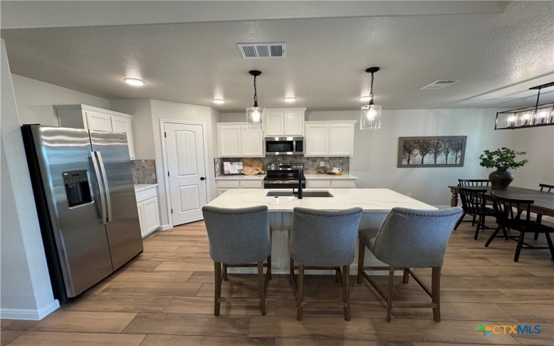 2510 Cowgirl Trail, Belton, TX 76513, 4 Habitaciones Habitaciones , ,2 BañosBaños,Residential,En Venta,2510 Cowgirl Trail,0,576447
