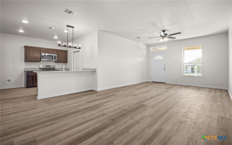 126 Leon Lane, Copperas Cove, TX 76522, 6 Bedrooms Bedrooms, ,Residential,For Sale,126 Leon Lane,0,594256