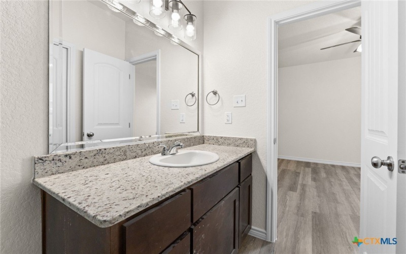 122 Leon Lane, Copperas Cove, TX 76522, 6 Habitaciones Habitaciones , ,Residential,En Venta,122 Leon Lane,0,594259