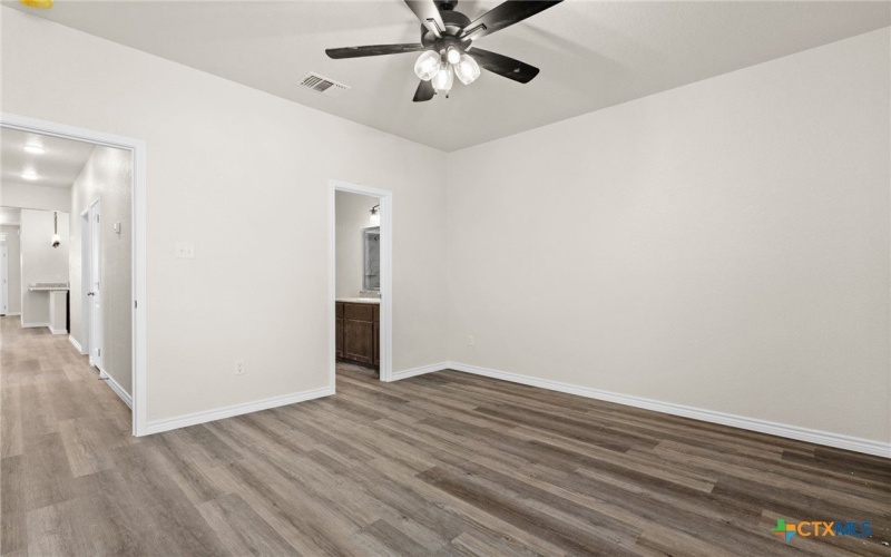 122 Leon Lane, Copperas Cove, TX 76522, 6 Habitaciones Habitaciones , ,Residential,En Venta,122 Leon Lane,0,594259