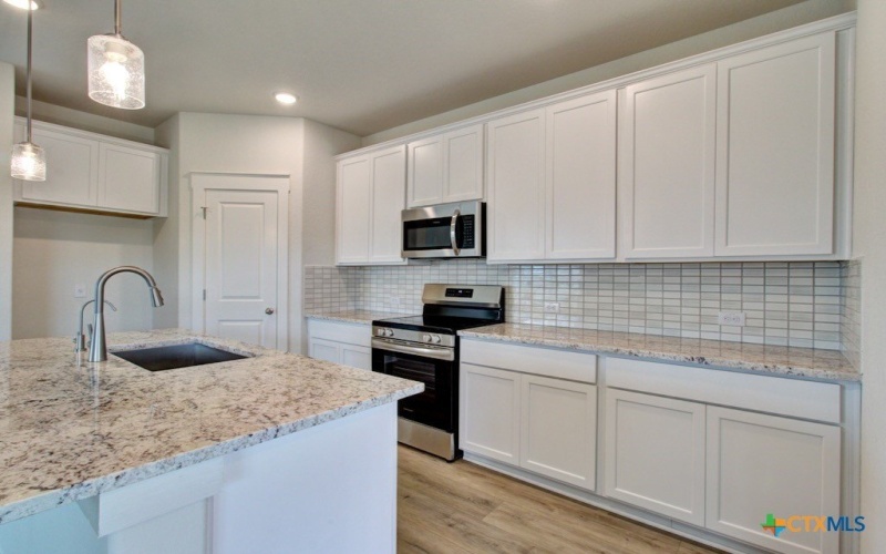 3625 Meteor Road, New Braunfels, TX 78130, 5 Habitaciones Habitaciones , ,3 BañosBaños,Residential,En Venta,3625 Meteor Road,0,594409