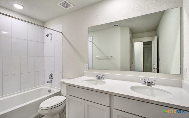 3625 Meteor Road, New Braunfels, TX 78130, 5 Habitaciones Habitaciones , ,3 BañosBaños,Residential,En Venta,3625 Meteor Road,0,594409