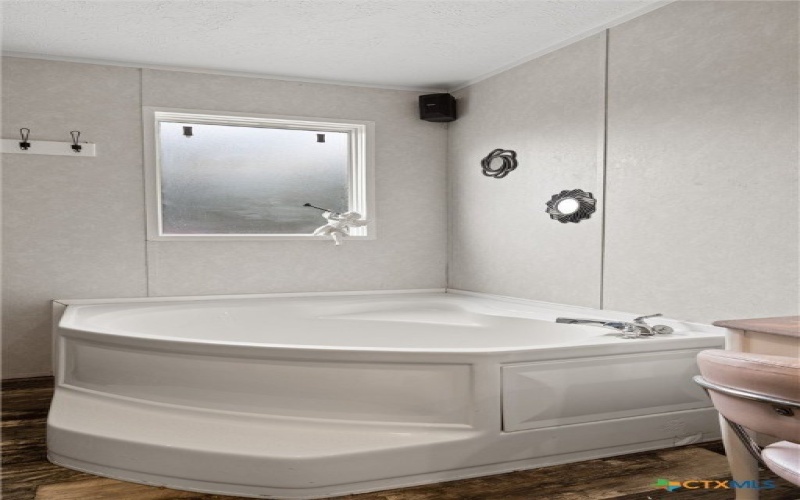 2316 County Road 404 Loop, Bartlett, TX 76511, 3 Bedrooms Bedrooms, ,2 BathroomsBathrooms,Residential,For Sale,2316 County Road 404 Loop,0,594437