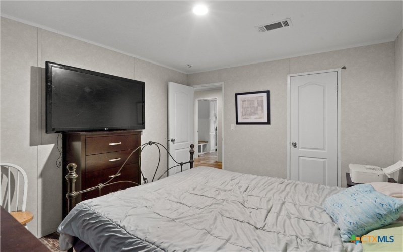 2316 County Road 404 Loop, Bartlett, TX 76511, 3 Bedrooms Bedrooms, ,2 BathroomsBathrooms,Residential,For Sale,2316 County Road 404 Loop,0,594437